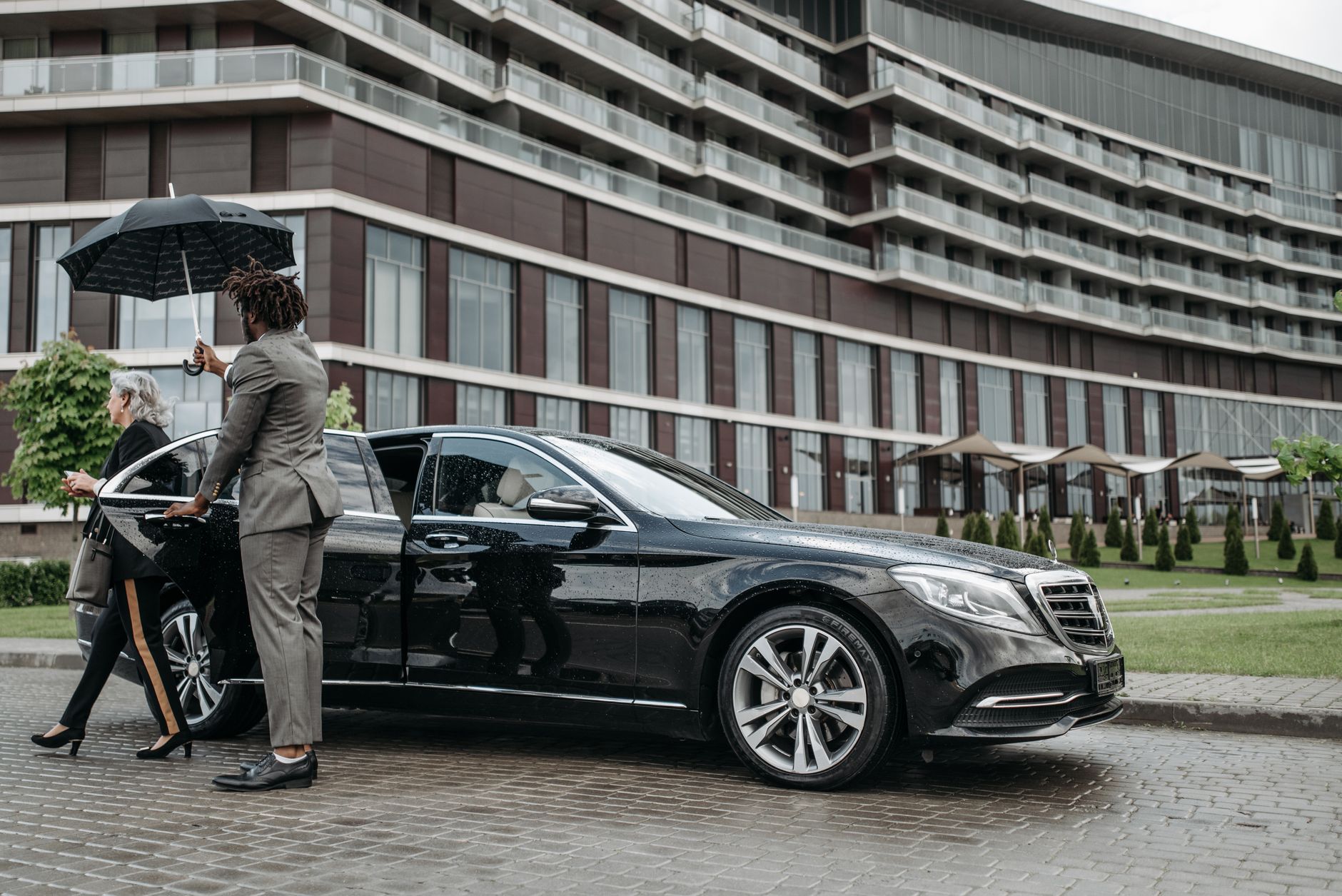Chauffeur privé équipe à Créteil